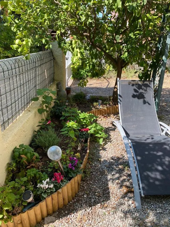 Jardin D'Eden Apartment Saint-Raphael  0*, Saint-Raphael (Var) France